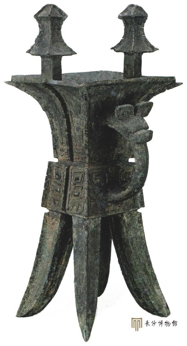 婦好墓出土文物長沙展出，呈現(xiàn)殷商王后允文允武一生