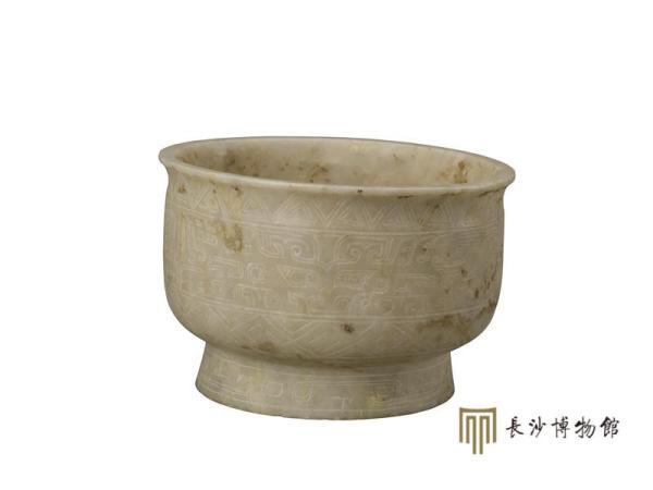 婦好墓出土文物長沙展出，呈現(xiàn)殷商王后允文允武一生