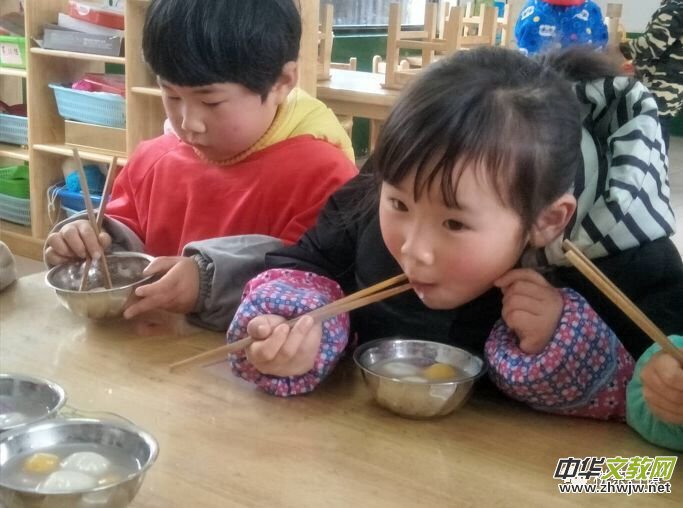 江蘇如東縣栟茶幼兒園元宵節(jié)活動“鬧”大了！