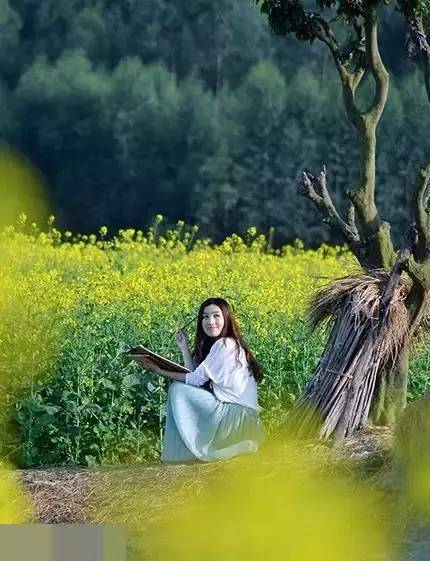 女神攻略，春游拍照技巧，怎樣讓男朋友把你拍出唯美的效果。 - 第1張 | 哇機匯