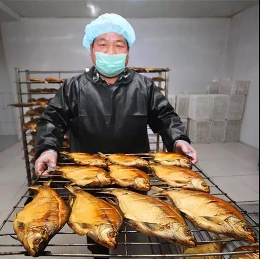 蘇橋靳記熏魚：煙風味道 滿城飄香
