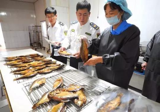 蘇橋靳記熏魚：煙風味道 滿城飄香