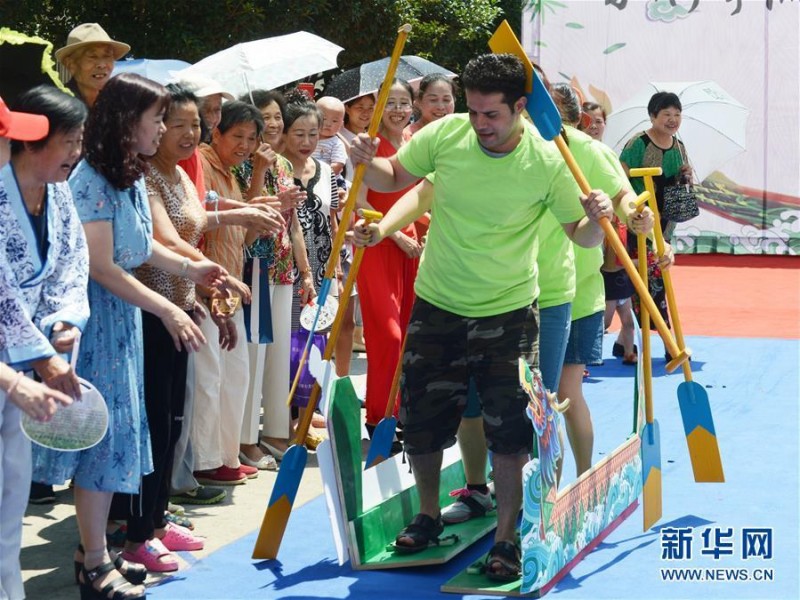 縫香囊、包粽子 各地居民品民俗迎端午