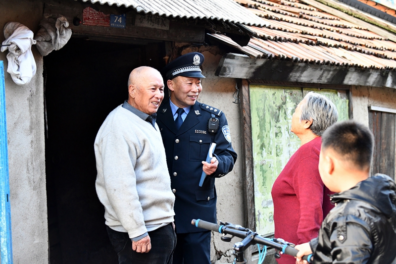 全國(guó)公安攝影家協(xié)會(huì)攝影研討會(huì)作品賞析---崔倫君