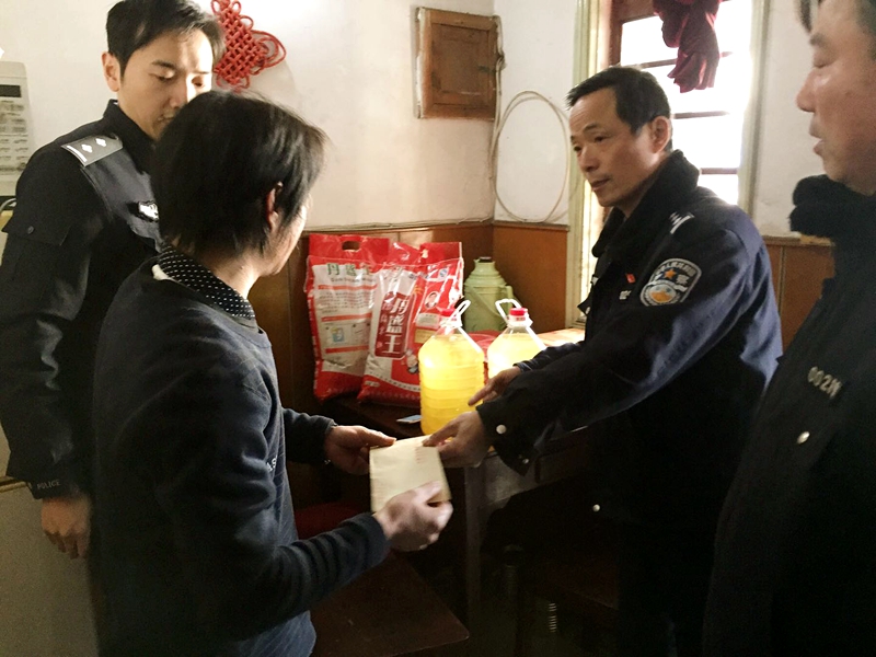 　　長江金盾上的一顆“老鉚釘”