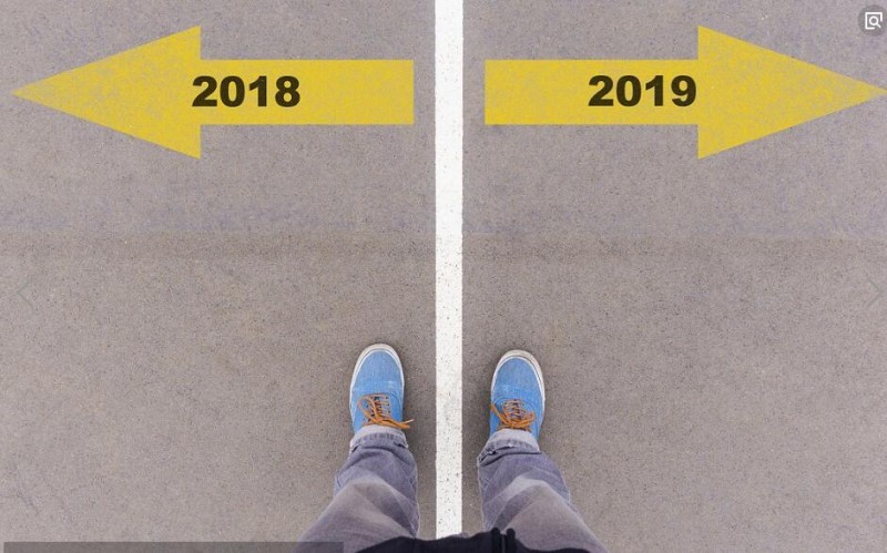 人民網(wǎng)評(píng)：2018-2019,歷史很近,世界很新,未來(lái)在咫尺