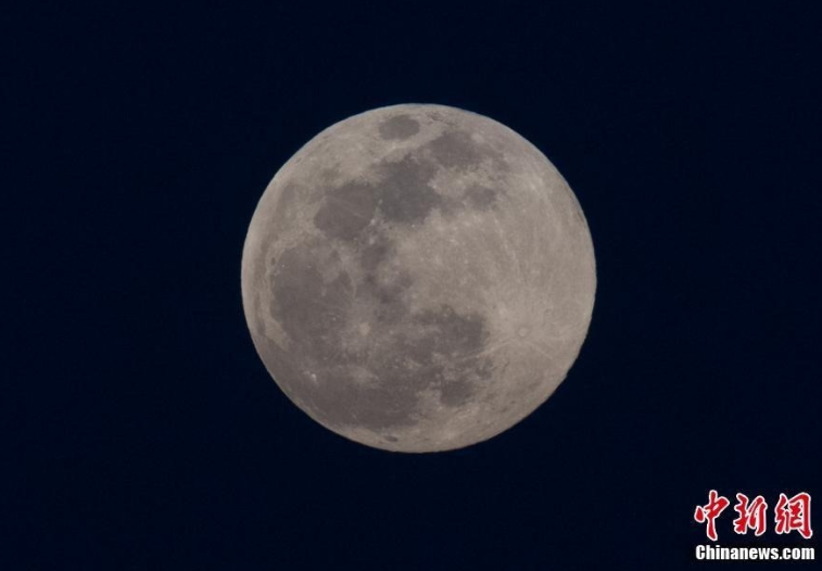 快來(lái)看！元宵夜喜提今年最大最圓月