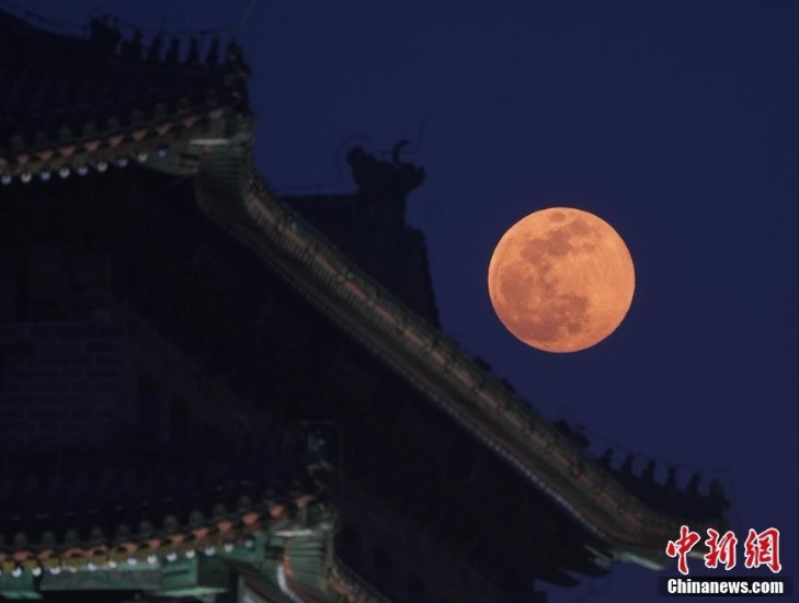 快來(lái)看！元宵夜喜提今年最大最圓月