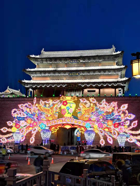 靳松彪手機拍圖——山西大同古城墻元宵節(jié)燈火  