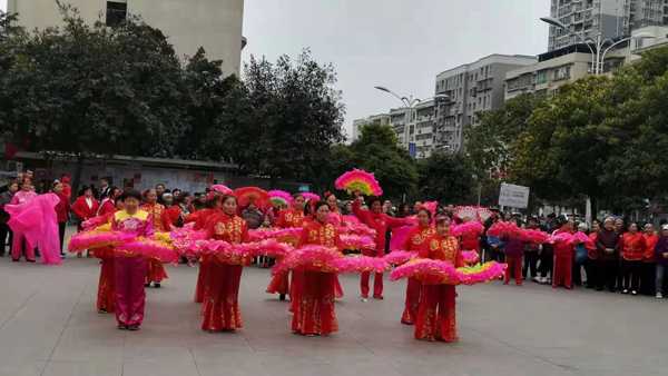 重慶市豐都縣老體協(xié)慶?！藡D女節(jié)‘’文藝演出