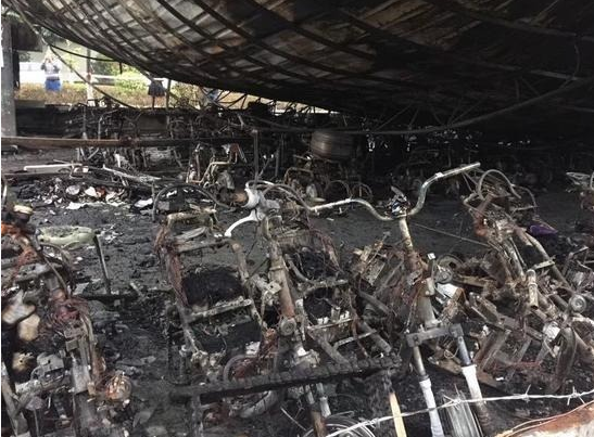 300輛電動車被燒毀現場
