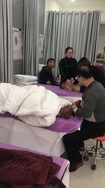 巨榮指法在漯河實(shí)體店發(fā)揮功效 治病救人
