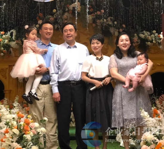 著名詩人、詞作家趙振元與著名作曲家彭濤“六一”前夕聯(lián)袂推出新作《小寶寶》