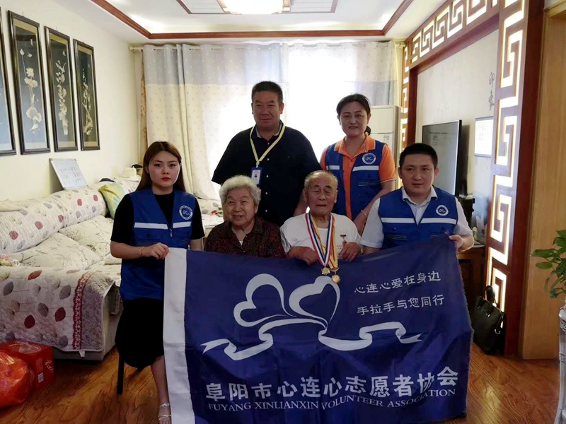 關愛老人 他是老兵 