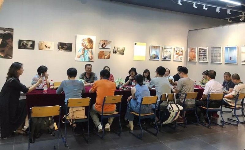 “日?！薄型馇嗄陻z影師聯(lián)展在京開展