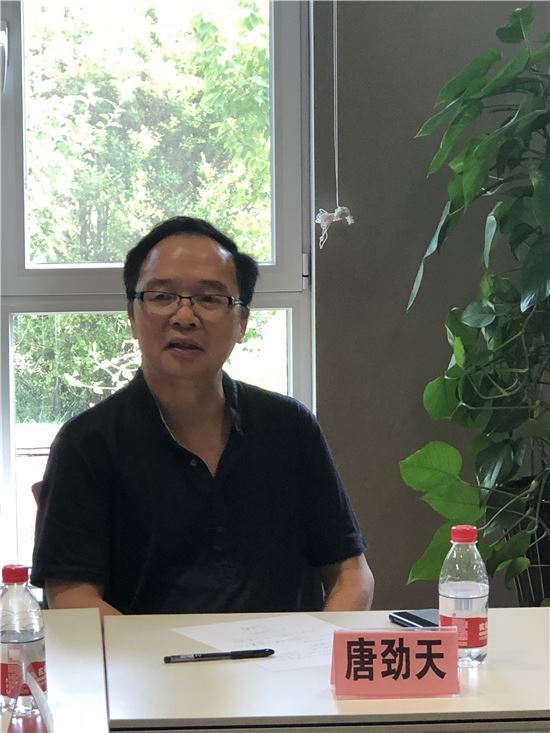 鏗鏘玫瑰攜手科技 助力中國(guó)橄欖球事業(yè)發(fā)展暨全球首例微高壓氧艙捐贈(zèng)儀式及高端研討會(huì)在京舉辦