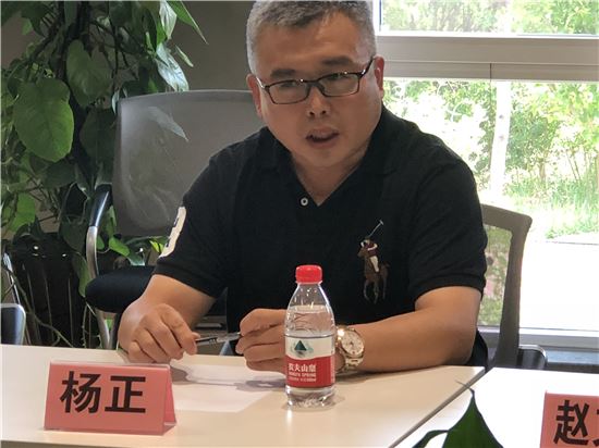 鏗鏘玫瑰攜手科技 助力中國(guó)橄欖球事業(yè)發(fā)展暨全球首例微高壓氧艙捐贈(zèng)儀式及高端研討會(huì)在京舉辦