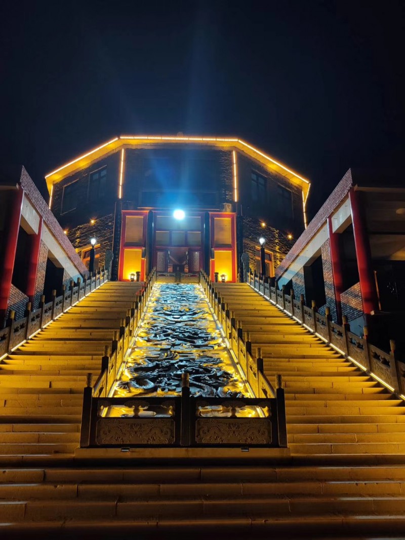 “清涼佛國(guó)”五臺(tái)山東臺(tái)望海寺