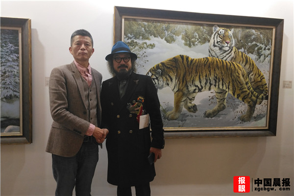 中國(guó)晨報(bào)管理層應(yīng)邀出席“丹青傳情”藝術(shù)家作品聯(lián)展上海開幕式