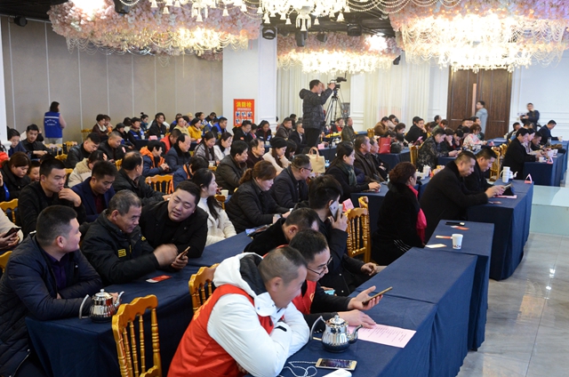 安徽阜陽(yáng)“心連心2019志愿服務(wù)”交流“對(duì)接式”展開(kāi) 同心共建公益橋梁