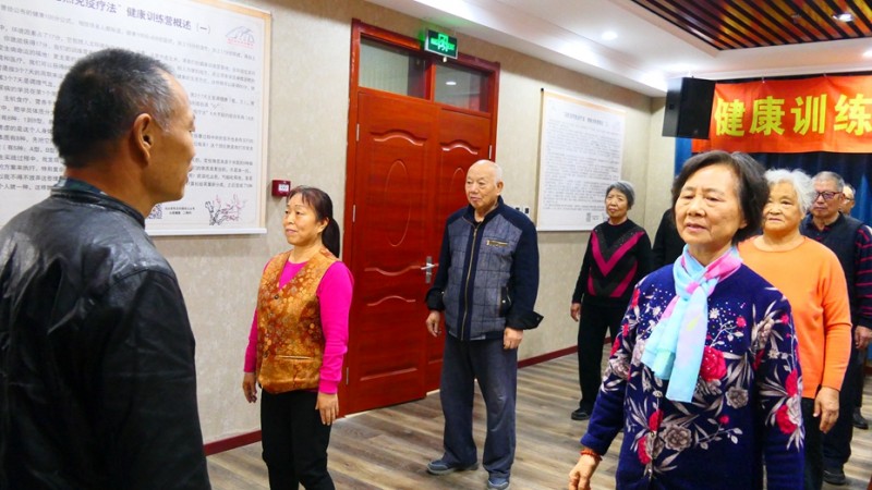 “馮氏自然免疫療法”開啟生機(jī)食療新健康模式