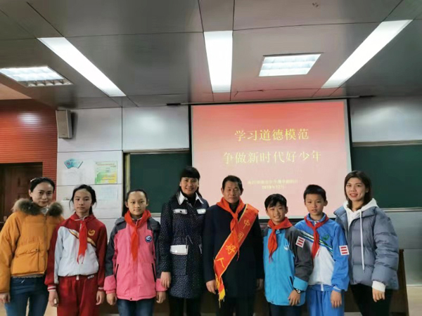 豫章小學(xué)教育集團(tuán)豫章路校區(qū)開(kāi)展道德模范進(jìn)校園活動(dòng)