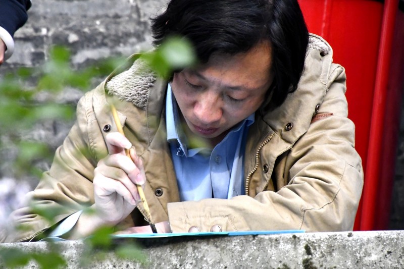 李月(愛娣)丁香詩會(huì)拍攝的人物鏡頭