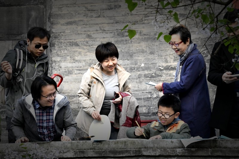 李月(愛娣)丁香詩會(huì)拍攝的人物鏡頭