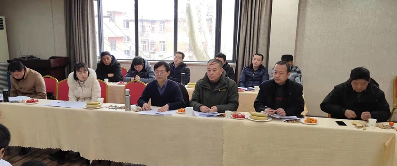 用漢水澆灌收獲，實干為企業(yè)保架護航你看可行。