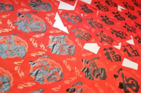 山東聊城市直書畫家協(xié)會(huì)在萬恒眼科聯(lián)合舉辦“新春送祝?！被顒?dòng)