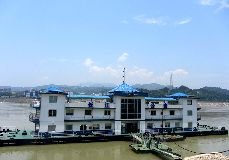 涉案13人  涉案價(jià)值800余萬(wàn) 長(zhǎng)航公安局宜昌分局成功偵破一起非法盜采長(zhǎng)江砂案