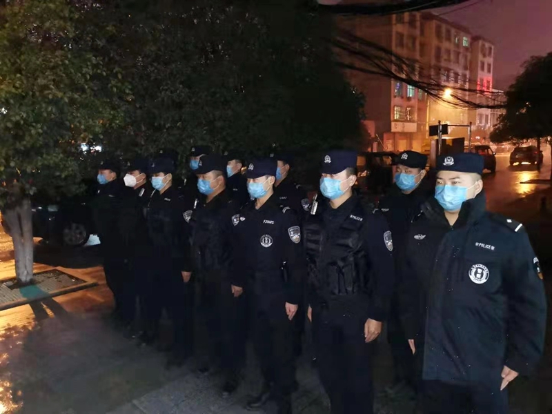 這個(gè)春節(jié) 我們與新冠肺炎疫情展開阻擊戰(zhàn) ----蘄春縣公安局春節(jié)期間抗疫紀(jì)實(shí)