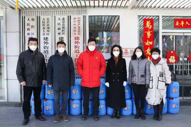 疫情無情人有情—— 建外僑聯(lián)主席武繼英自購捐贈抗疫物資