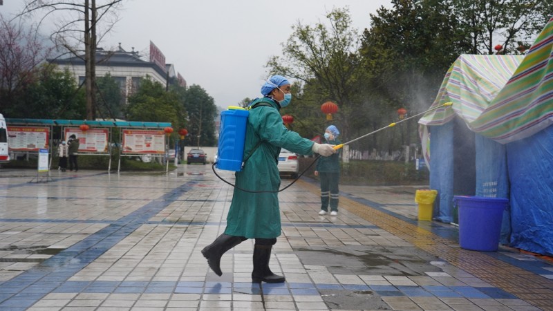四川劍閣抗疫一線守護的戰(zhàn)士們