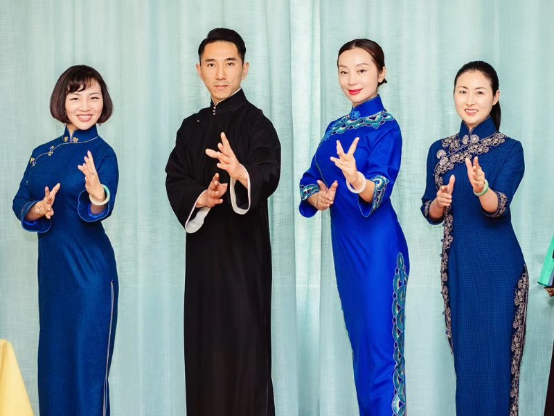 喻雙雙——弘揚經(jīng)典旗袍文化 傳承中華傳統(tǒng)文明