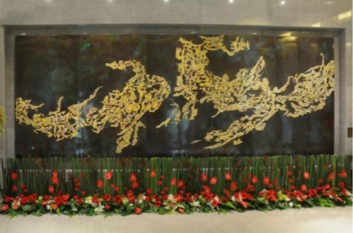 走近中國(guó)銅壁畫(huà)創(chuàng)始人：朱炳仁