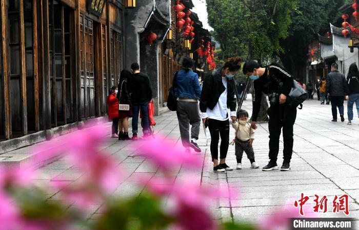 限流、AR測溫……為了五一假期 各地景區(qū)拼了