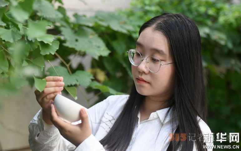 “90后”女大學(xué)生變身“非遺創(chuàng)客”