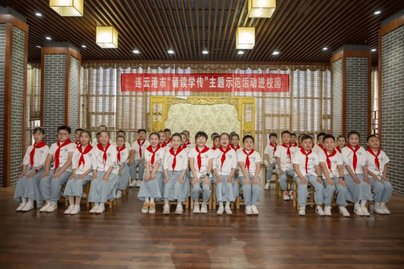 連云港市“誦讀學(xué)傳”主題示范活動(dòng)進(jìn)校園