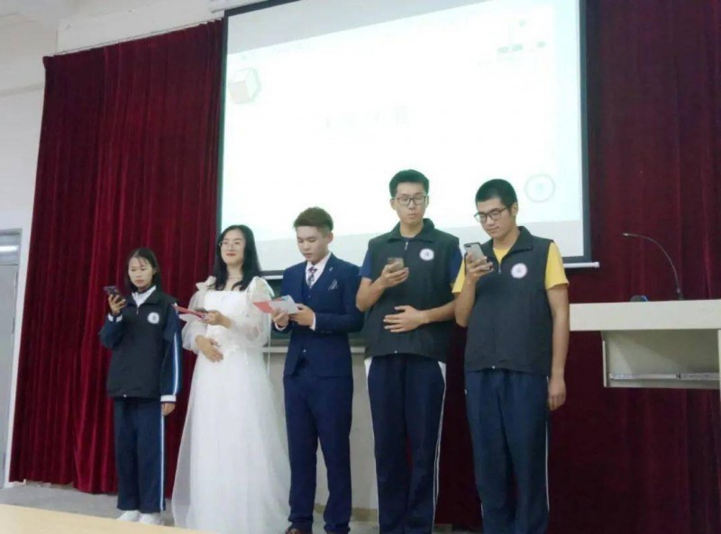 六成受訪青年表示堅決抵制有不良內容的圈子