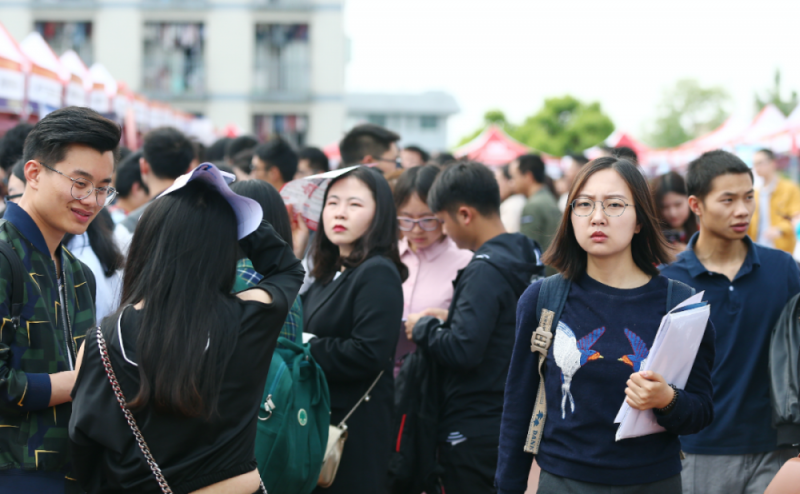實習(xí)崗位明碼標(biāo)價？ 警惕“付費實習(xí)”灰色產(chǎn)業(yè)鏈