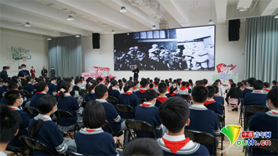 “百名紅色講解員講百年黨史”宣講活動走進(jìn)清華附中廣華學(xué)校