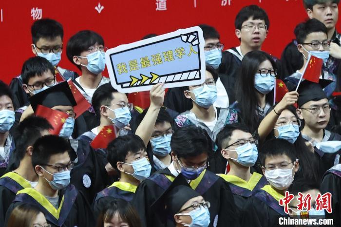 卷煙工、賣房人……這屆大學(xué)生的就業(yè)你看懂了么？