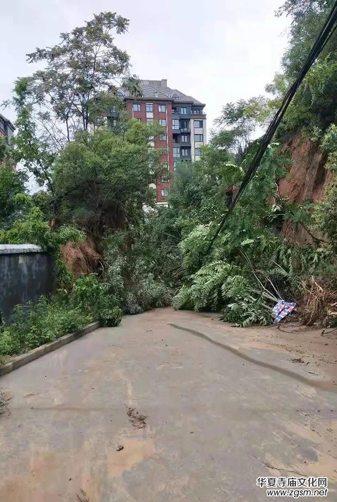 暴雨下的滎陽洞林寺受災實況，千年古剎災后修建迫在眉睫