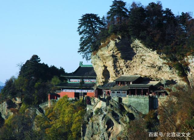 武當?shù)拦美钫\玉：活到118歲，晚年生黑發(fā)長新牙，臨終留下三個字