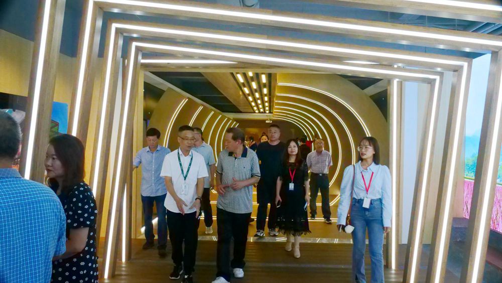 “品讀孝鄉(xiāng) 放歌和也”藝術之旅·第12屆中國作家新創(chuàng)作論壇在安吉舉行