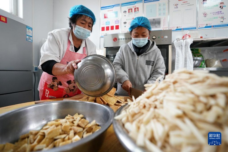 探訪山西稷山吳璧小學(xué)安置點