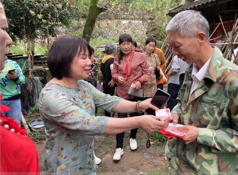 九九重陽節(jié)慈孝萬里行愛心公益活動(dòng)