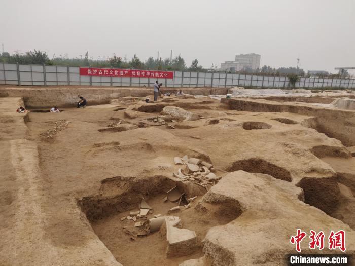 鎬京遺址發(fā)現(xiàn)西周時期道路等遺跡