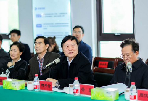 河南奧璨：綠色智能微電網(wǎng) 走入低碳新時代